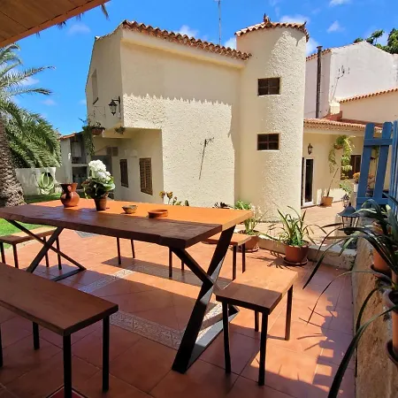 Holiday home Castano Bajo -